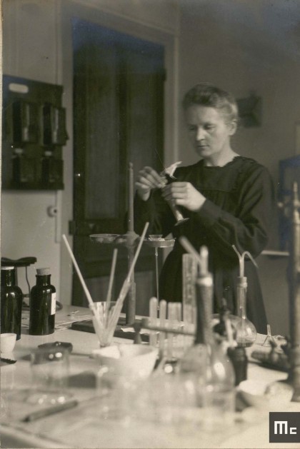 Marie Curie in her chemistry laboratory at the Radium Institute in Paris, 1921 (Source: Musée Curie; coll. ACJC)