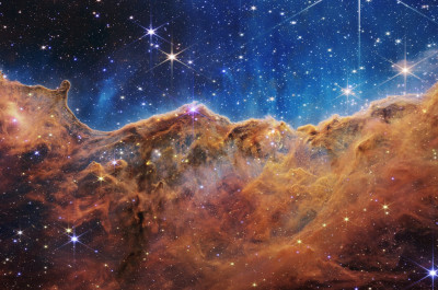 Carina Nebula par le telescope James Webb. crédit : NASA, ESA, CSA, and STScI
