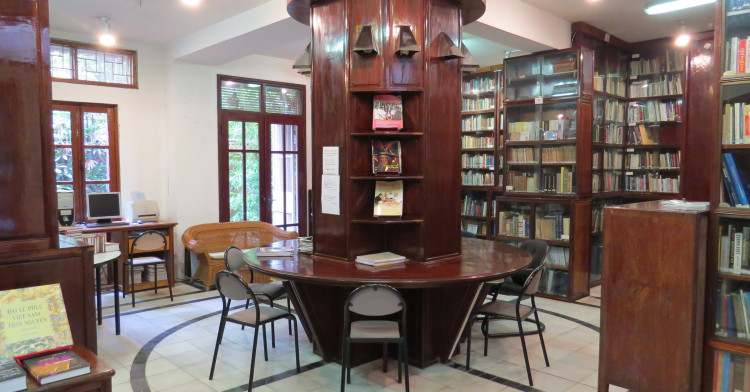 Bibliotheque  EFEO Hanoi